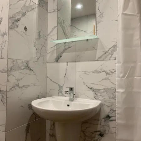 Gardens A12 ボロヴェッツ