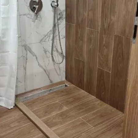 Gardens A12 Apartman *