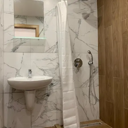 Gardens A12 ボロヴェッツ