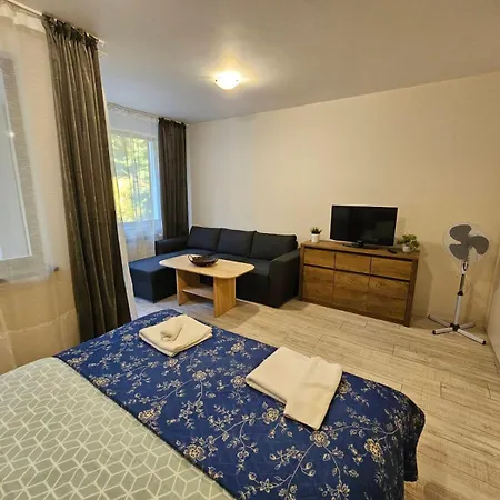 Gardens A12 * Borovec