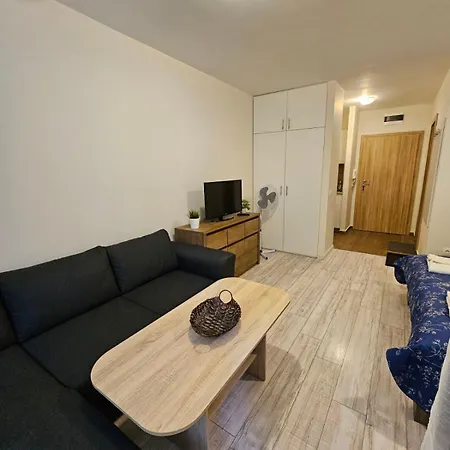 Gardens A12 Apartman Borovec